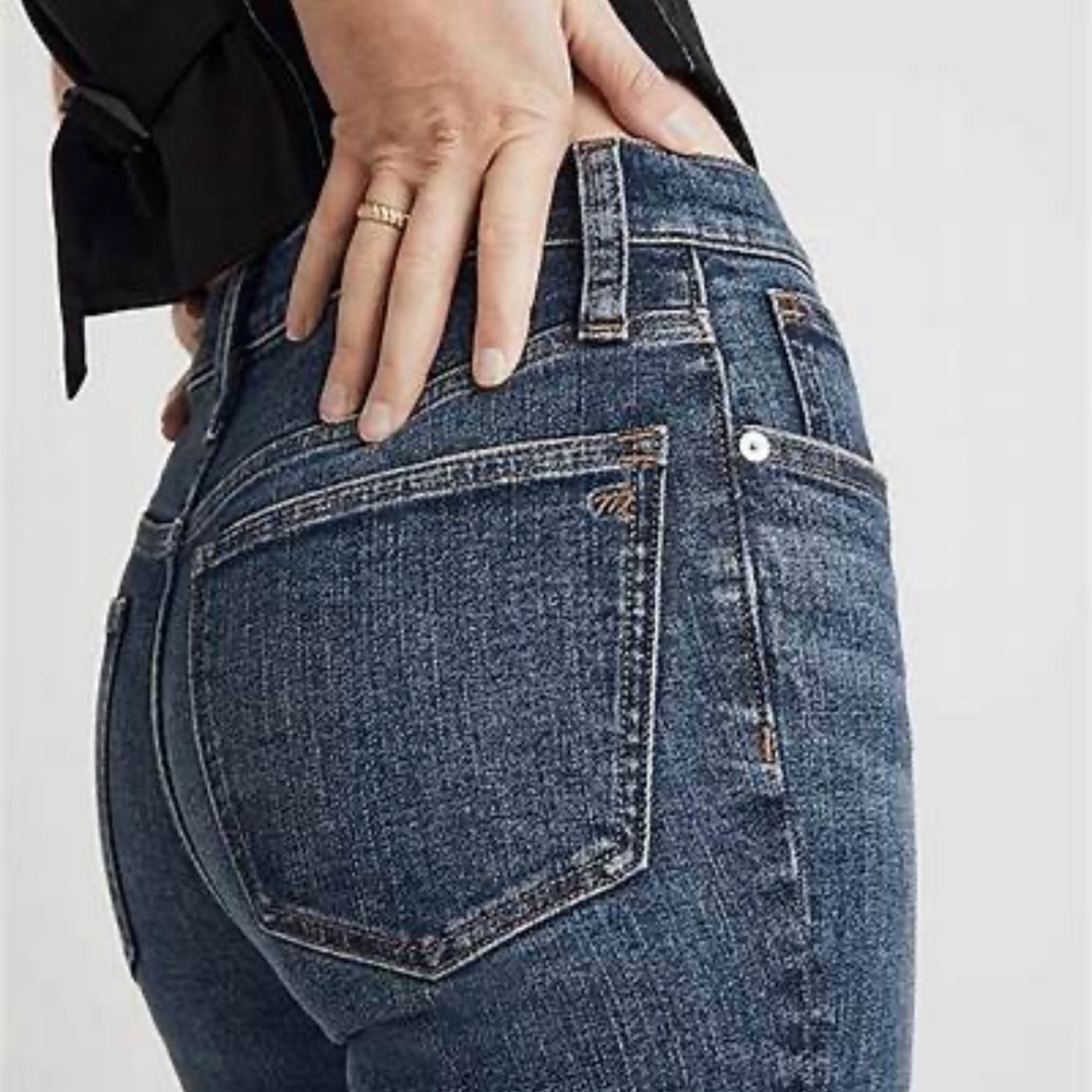 Madewell 9” Mid-rise Skinny Blue Denim Jeans. Stretch.  Worn once! Perfect!